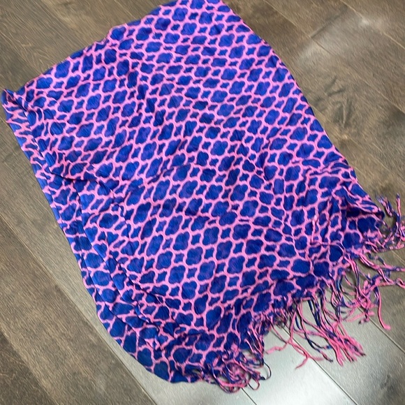Bright Blue and Neon Pink Geometric Patterned Scarf - Picture 5 of 7